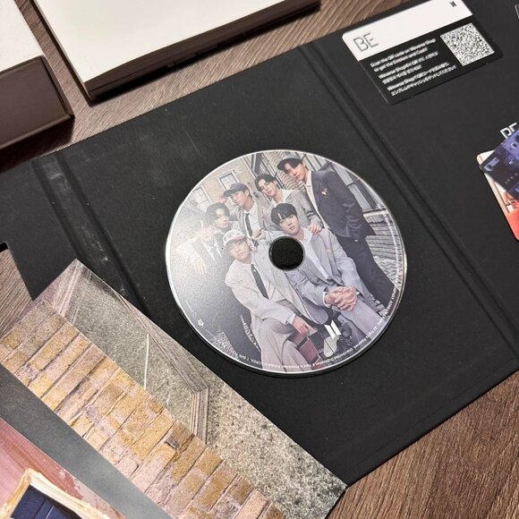 BTS – Love Yourself: Tear (CD + Photobook + Photocards) - Picture 3 of 6